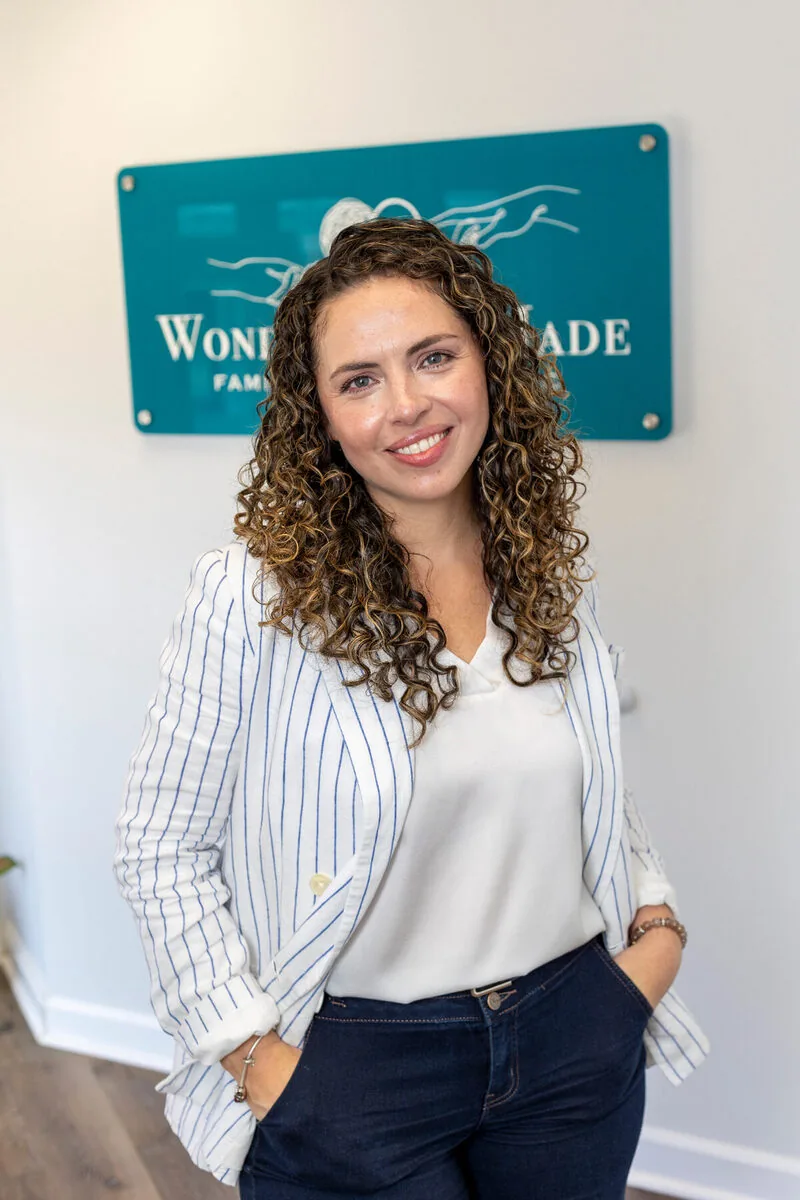 Sara Víquez, LCSW
